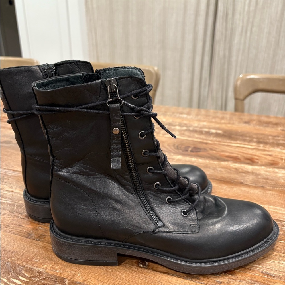 NWB Miz Mooz soft leather Boots. - Picture 4 of 5